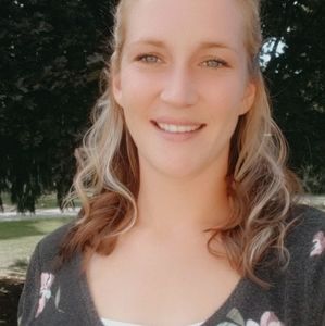 Meet your Posher, Kendra